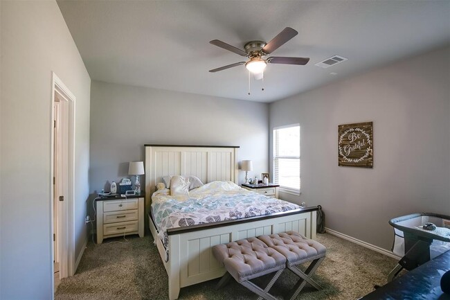 Building Photo - 257 Syrah Ct
