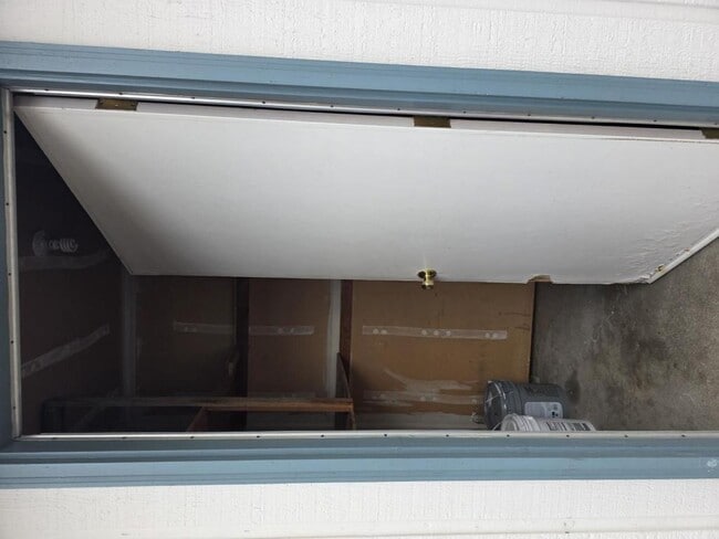 Building Photo - 708 SW I St