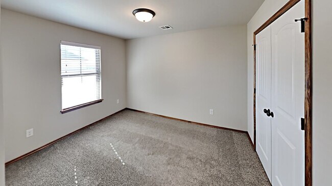Building Photo - Spectacular 4 Bedroom 2 Bath Home in Piedmont Schools- Neighborhood Park