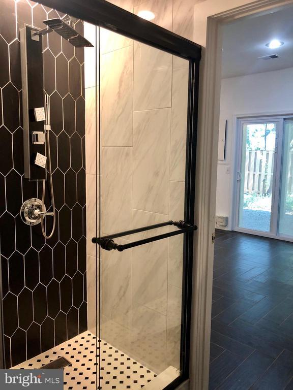 Building Photo - 2927 Mainstone Dr