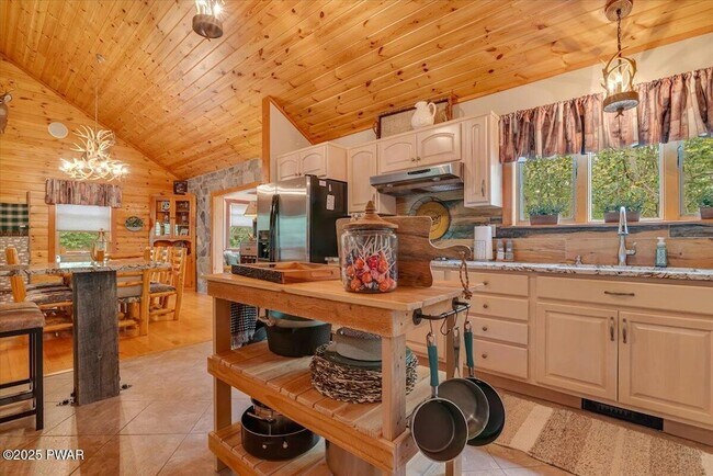 Building Photo - 134 Split Rock Rd