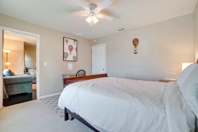 Building Photo - 14822 Fells Ln