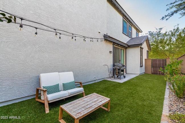 Building Photo - 2029 W Kinfield Trail