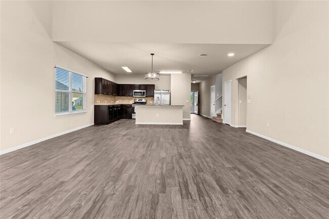 Building Photo - 407 Camellia Dr