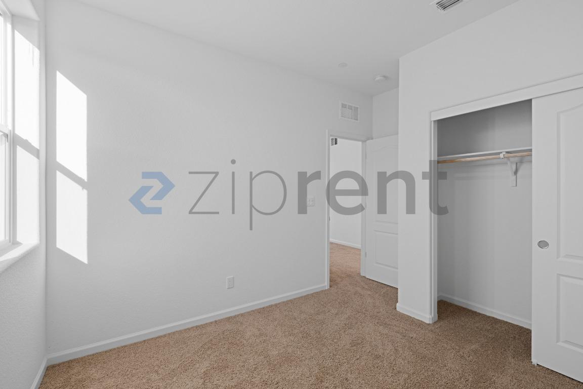 Building Photo - 10512 Santana Ln