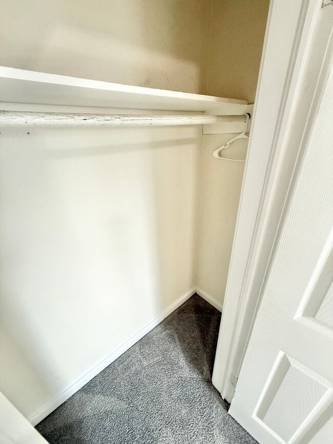 Building Photo - ***Renovated 3 Bedroom Ranch*Near Casino &...