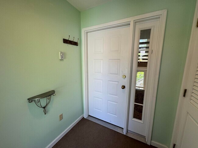 Building Photo - 524 Equinox on The Battenkill