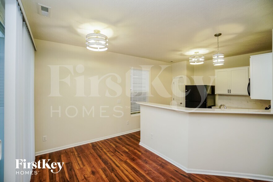 Building Photo - 5546 Tygart Valley Dr