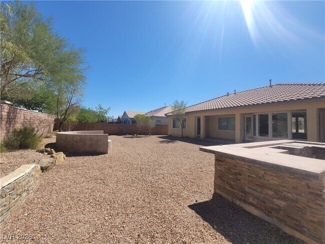 Building Photo - 9338 Wilderness Glen Ave