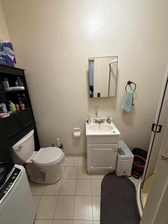 Building Photo - 1028 Banks Ave