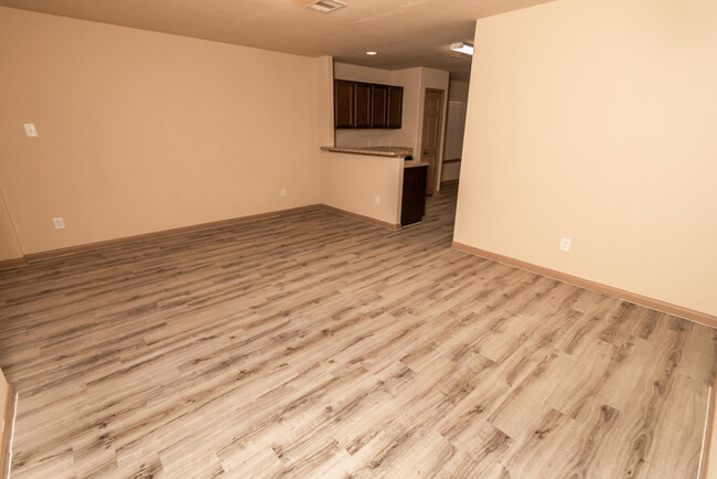 Building Photo - 5707 Long Arbor Ln