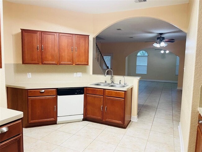 Building Photo - 19310 Hillside Springs Cir