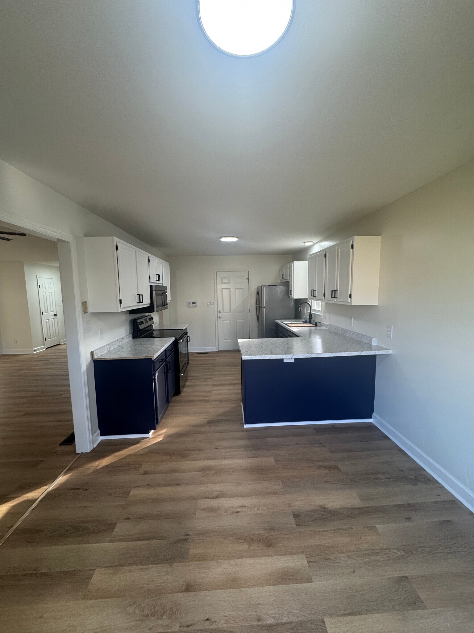 Building Photo - 1821 Swann St