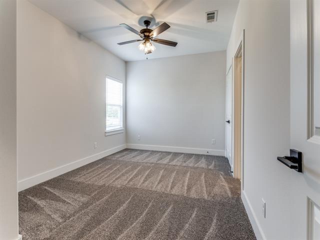 Building Photo - 504 Ellis Place Dr