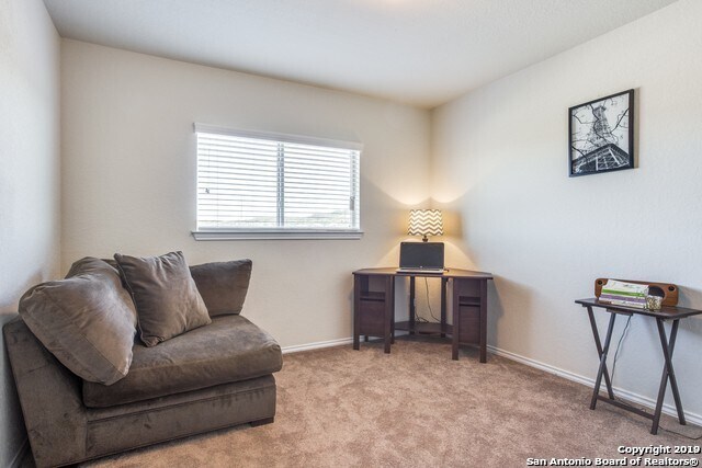 Building Photo - Stone Oak Town Home