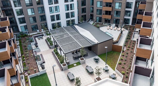 Building Photo - 260 Brooklyn Basin Wy