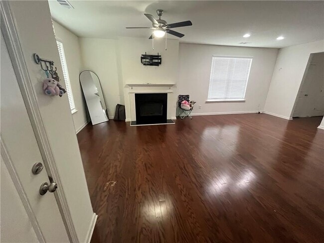 Building Photo - 602 Lofty Ln