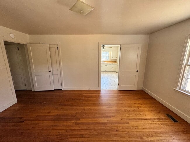 Building Photo - 2/1 House in Shelby, NC