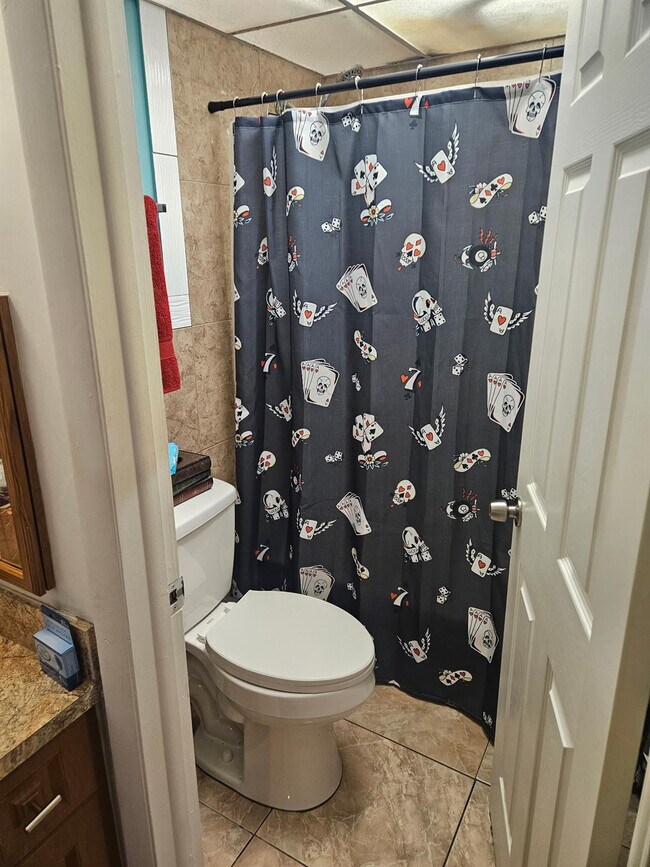 Building Photo - 3710 Inverrary Dr