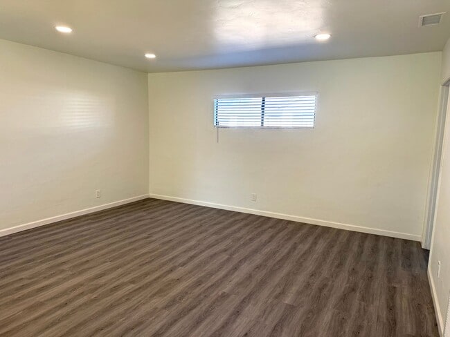 Building Photo - 361 Alisal Rd