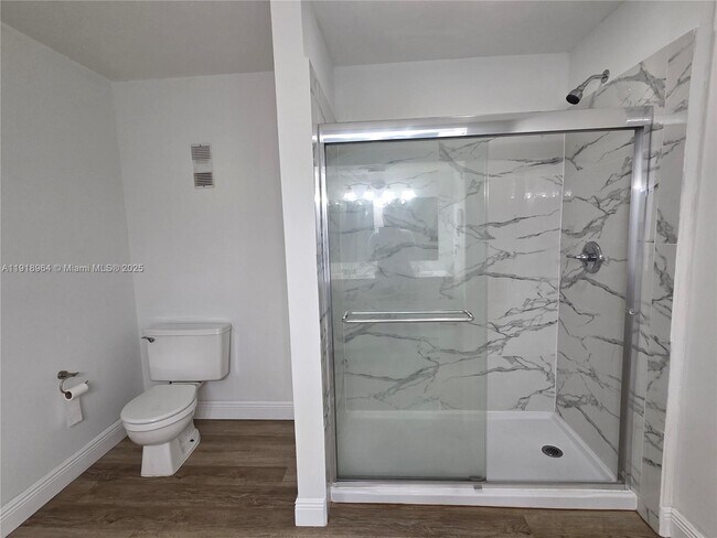 Building Photo - 7034 SW 114th Pl