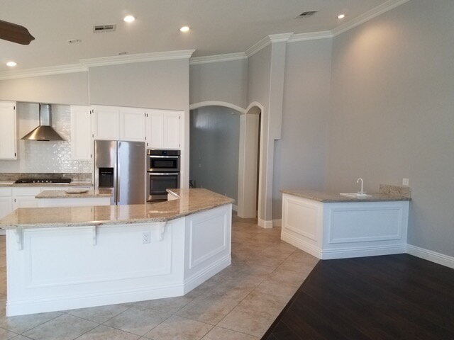Building Photo - Elegant Single-Story Pool Home in Gated Community with Upgraded Kitchen & Easy-Care Backyard Pool...