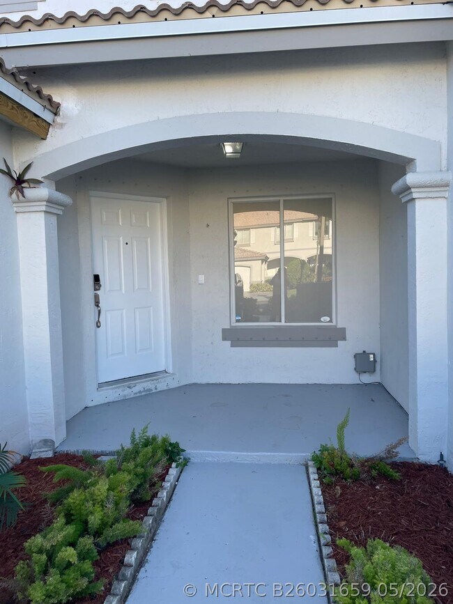 Building Photo - 7324 SW 162nd Ct