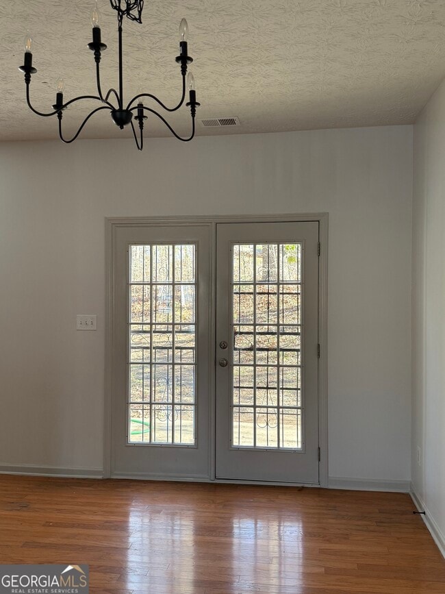 Building Photo - 5460 Hampton Ct