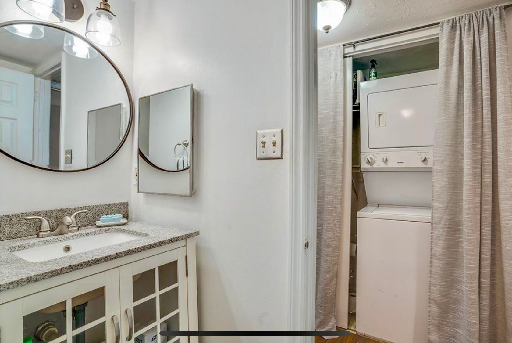 Building Photo - 360 S Franklin Blvd