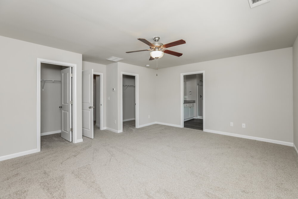 Building Photo - 317 Nutwood Trce