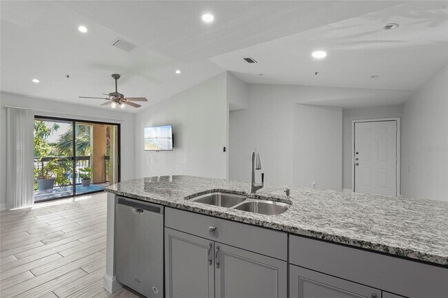 Building Photo - 4045 Crockers Lake Blvd