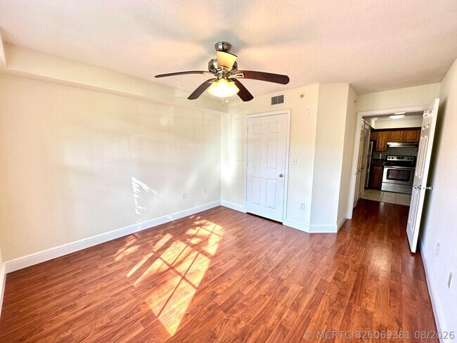 Building Photo - 15135 Michelangelo Blvd