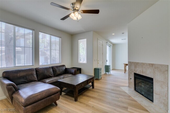 Building Photo - 10220 Delray Beach Ave