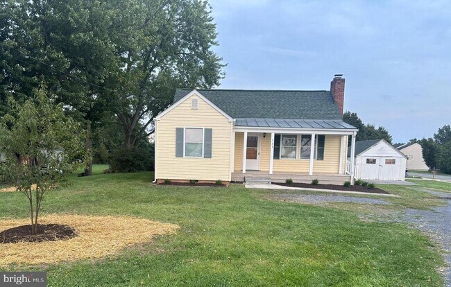 Building Photo - 573 Fairfax Pike