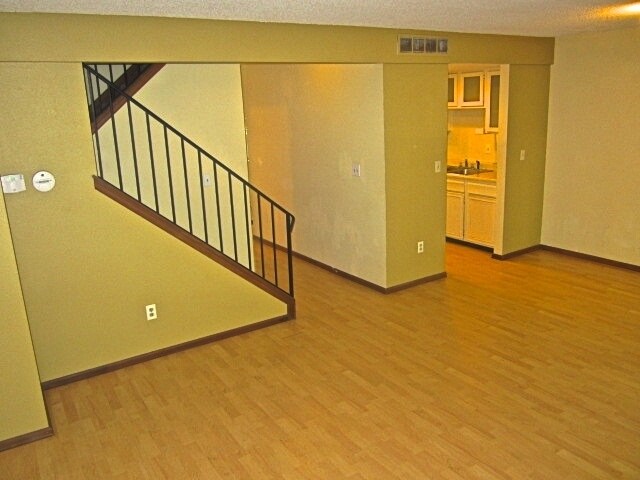 Building Photo - 2643 Grapewood Ln