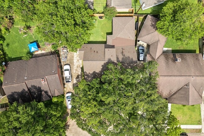Building Photo - 9407 Brooding Oak Cir