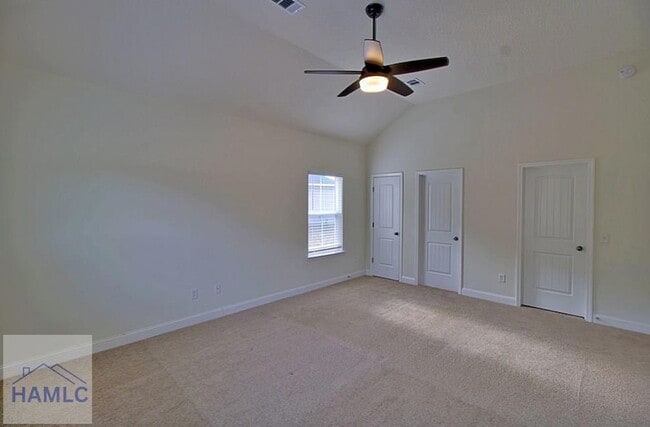 Building Photo - 805 Meloney Dr