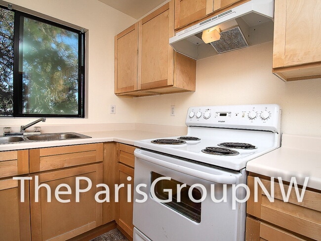 Building Photo - Big & Beautiful South Seattle 2BR/2BA