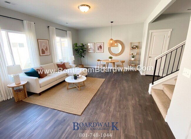 Building Photo - Single Family Home In Beautiful Community!