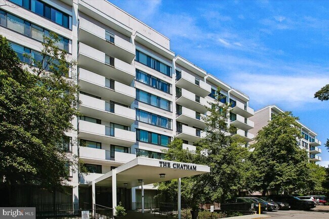 Building Photo - 4501 Arlington Blvd