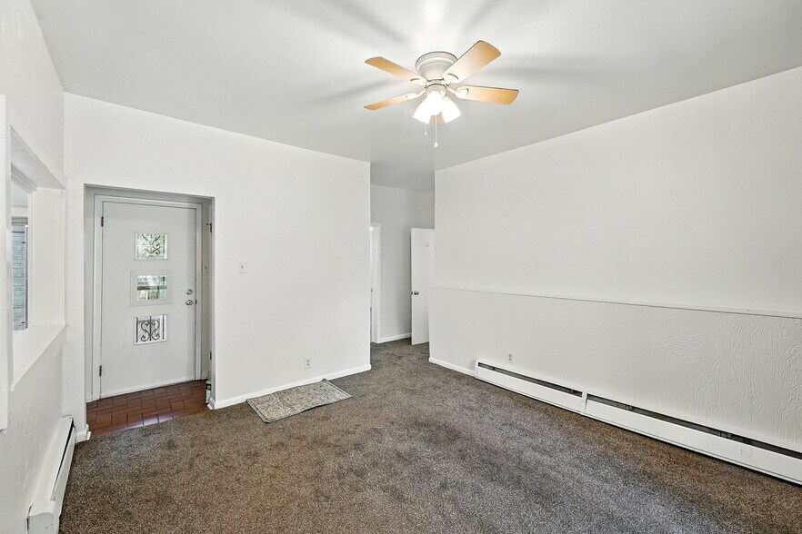 Building Photo - 5631 W 16th Ave