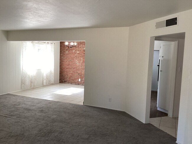 Building Photo - 4648 N 6th St