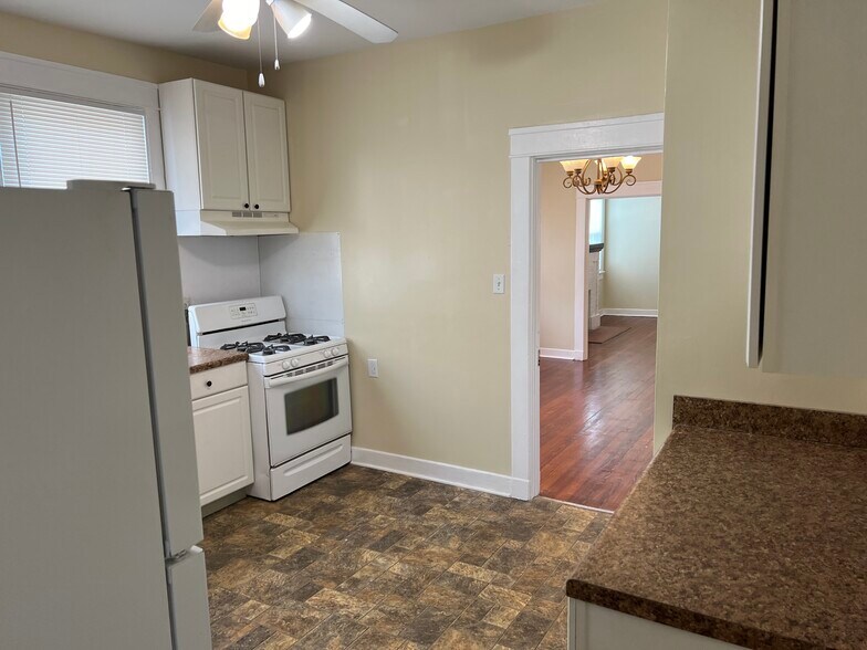 Building Photo - 4411 Cleveland Ave