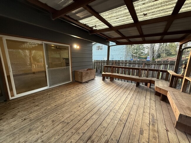 Building Photo - 2134 NW Watters St