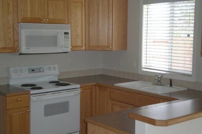 Building Photo - 2746 N Springtime Wy