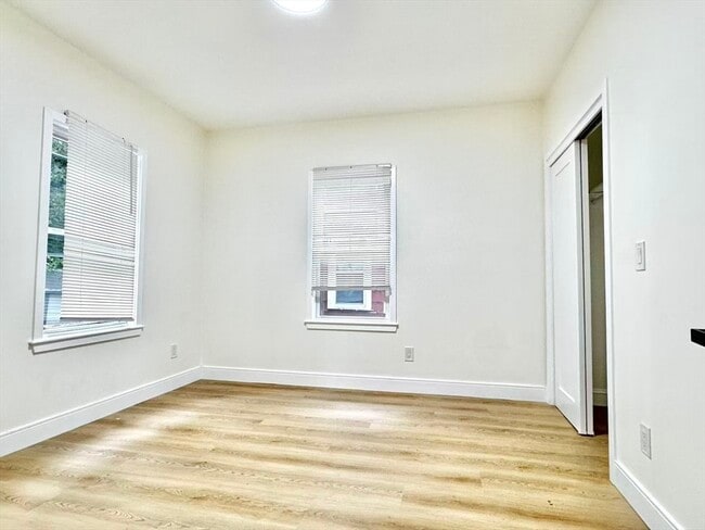 Building Photo - 78 Orchard St