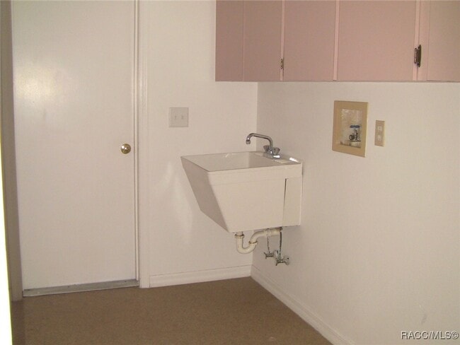 Building Photo - 205 N Entry Oaks Point