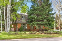 Building Photo - 531 Gillespie Ave