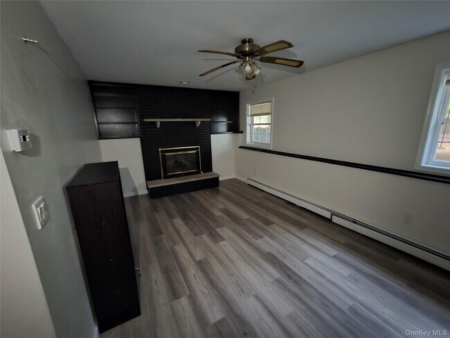 Building Photo - 9 Sergio Ct