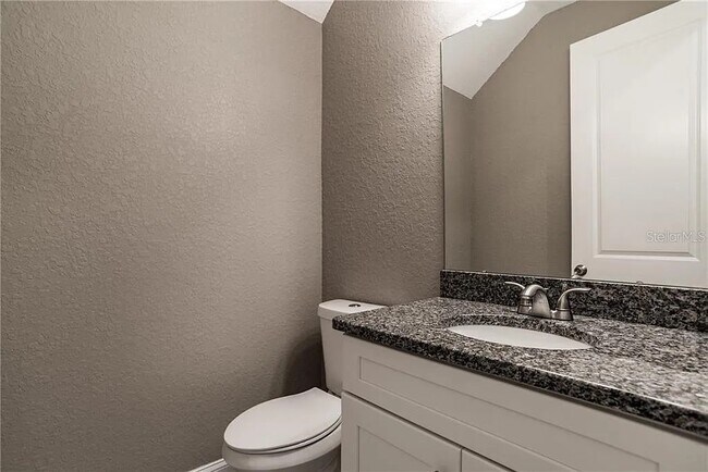 Building Photo - 5442 Lunn Landings Ave